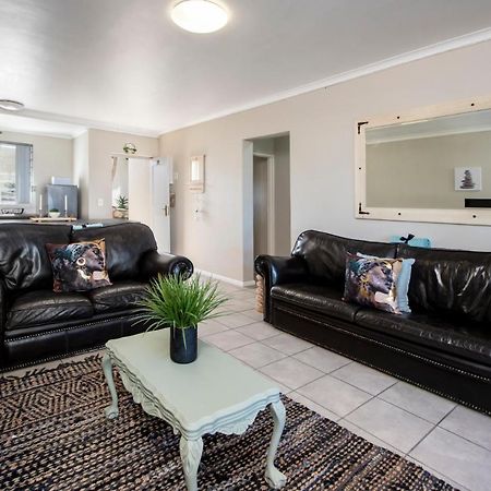 The Potting Shed Self Catering Appartement Hermanus Buitenkant foto