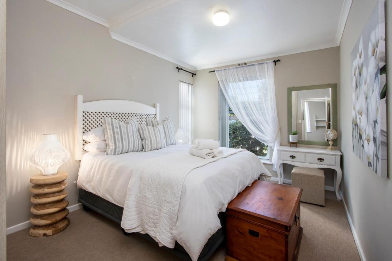 The Potting Shed Self Catering Appartement Hermanus Buitenkant foto