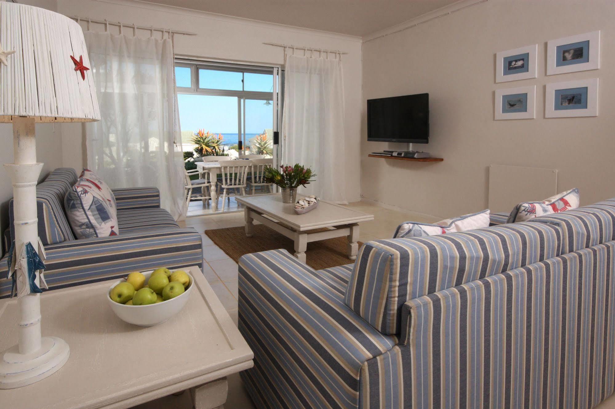 The Potting Shed Self Catering Appartement Hermanus Buitenkant foto