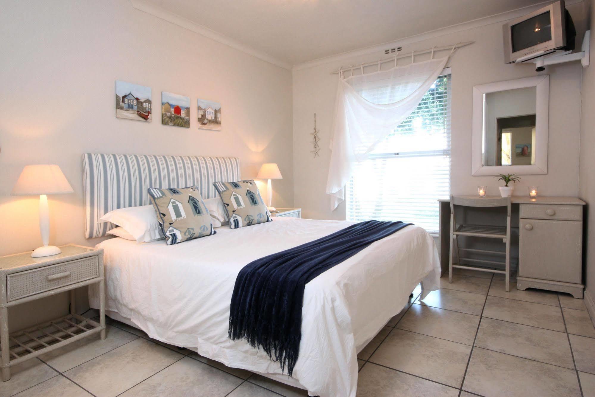 The Potting Shed Self Catering Appartement Hermanus Buitenkant foto